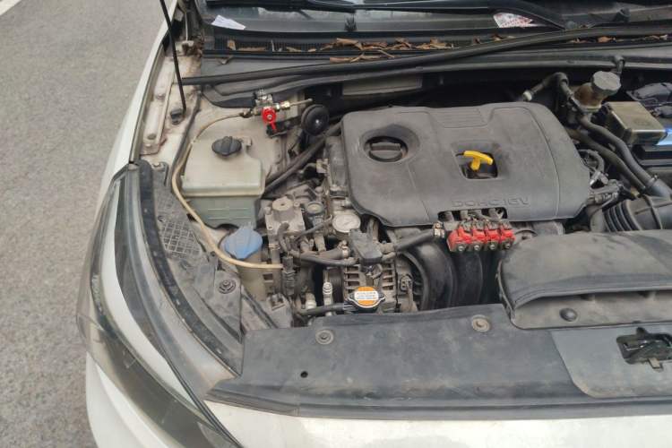 Used Kia K3 (Kai Shen) 2017 1.8L Automatic GLS Engine Bay Right