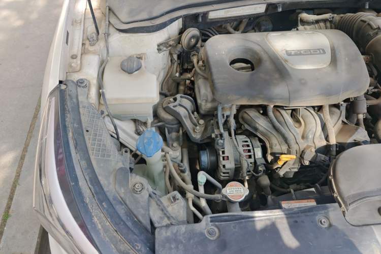 Used Kia K3 (Kai Shen) 2017 1.6T Automatic GLS Engine Bay Right