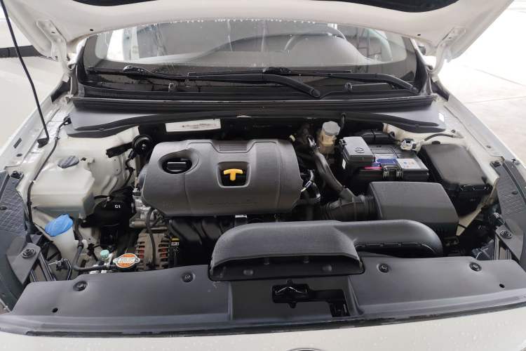 Used Kia K3 (Kai Shen) 2017 1.8L Automatic GLS Engine Bay