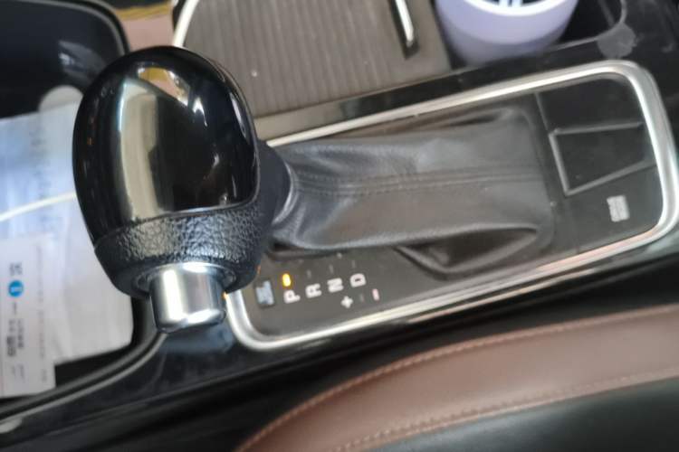 Used Kia K3 (Kai Shen) 2017 1.8L Automatic GLS Gear Lever