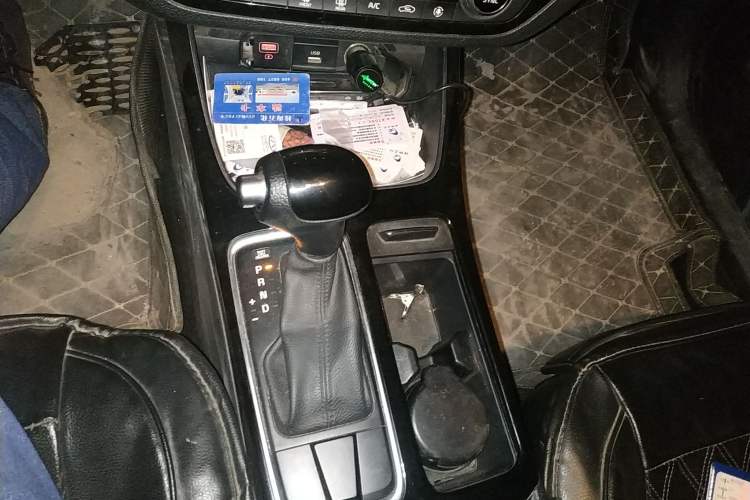 Used Kia K3 (Kai Shen) 2017 1.8L Automatic GLS Gear Lever