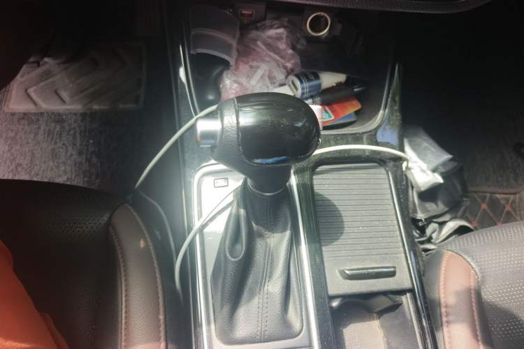 Used Kia K3 (Kai Shen) 2017 1.8L Automatic GLS Gear Lever