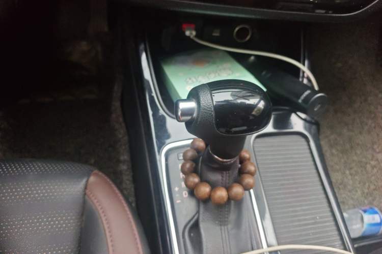 Used Kia K3 (Kai Shen) 2017 1.8L Automatic GLS Gear Lever