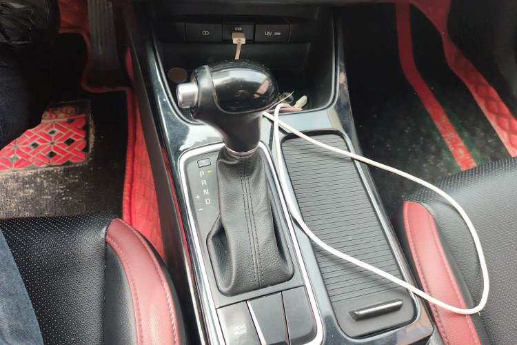 Used Kia K3 (Kai Shen) 2017 1.6T Automatic GLS Gear Lever