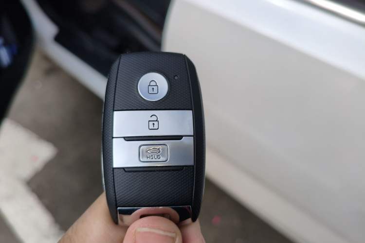 Used Kia K3 (Kai Shen) 2017 1.8L Automatic GLS Interior 1