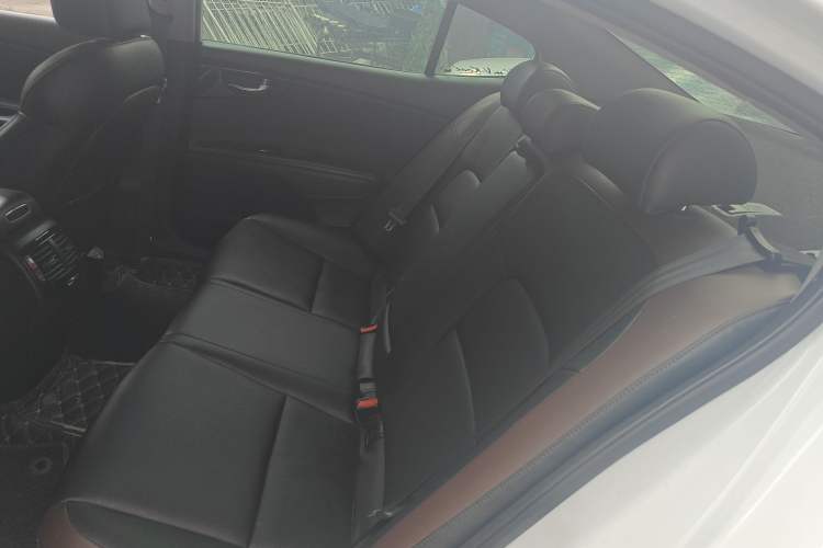 Used Kia K3 (Kai Shen) 2017 1.8L Automatic DLX Interior 1