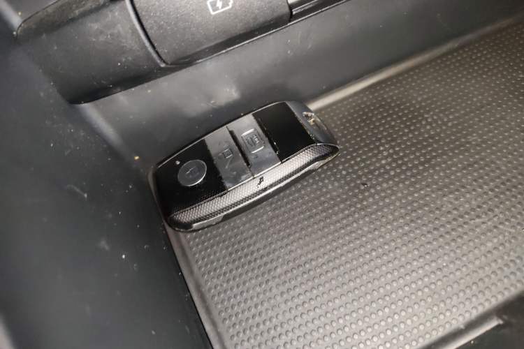 Used Kia K3 (Kai Shen) 2017 1.8L Automatic GLS Interior 1