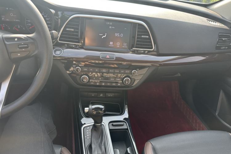 Used Kia K3 (Kai Shen) 2017 1.8L Automatic GLS Interior 2