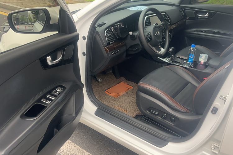 Used Kia K3 (Kai Shen) 2017 1.8L Automatic GLS Interior 2