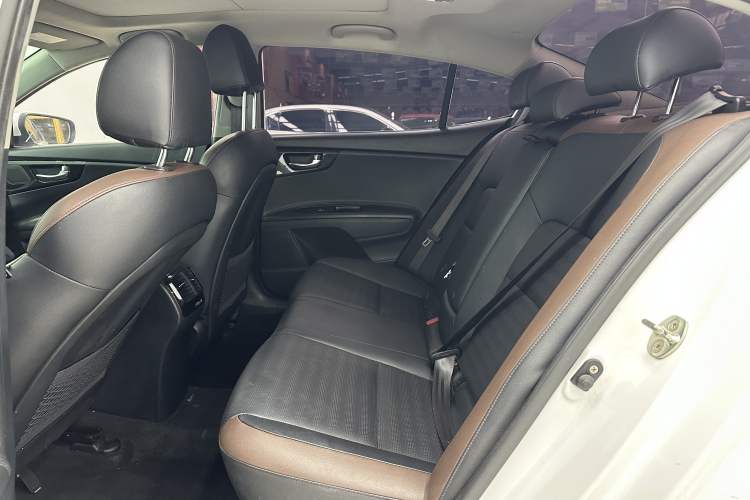 Used Kia K3 (Kai Shen) 2017 1.8L Automatic GLS Interior 3