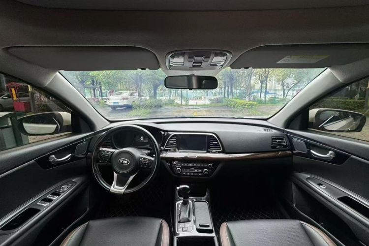 Used Kia K3 (Kai Shen) 2017 1.8L Automatic DLX Interior 4