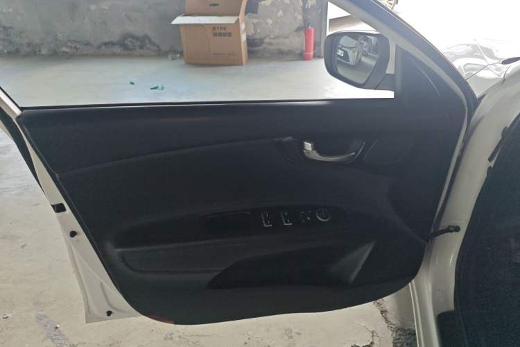 Used Kia K3 (Kai Shen) 2017 1.8L Automatic GLS Left Front Door Interior
