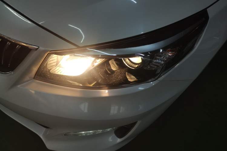 Used Kia K3 (Kai Shen) 2017 1.8L Automatic GLS Left Front Headlight