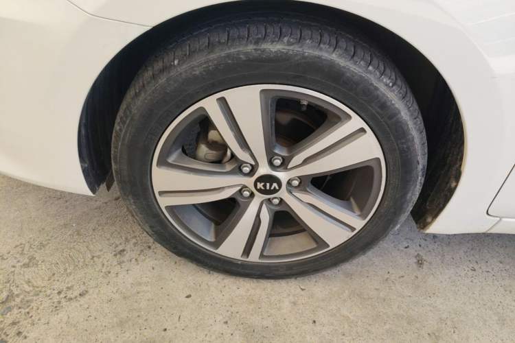 Used Kia K3 (Kai Shen) 2017 1.8L Automatic GLS Left Front Wheel Hub