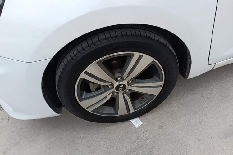 Used Kia K3 (Kai Shen) 2017 1.8L Automatic GLS Left Front Wheel Hub
