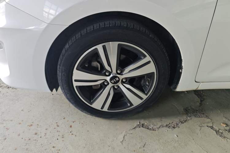 Used Kia K3 (Kai Shen) 2017 1.8L Automatic GLS Left Front Wheel Hub