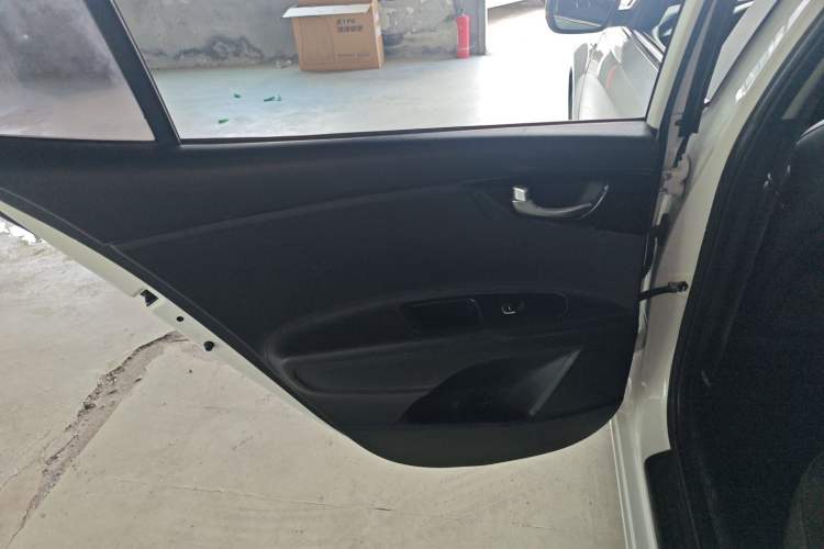 Used Kia K3 (Kai Shen) 2017 1.8L Automatic GLS Left Rear Door Interior