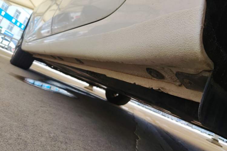 Used Kia K3 (Kai Shen) 2017 1.8L Automatic GLS Left Side Sill