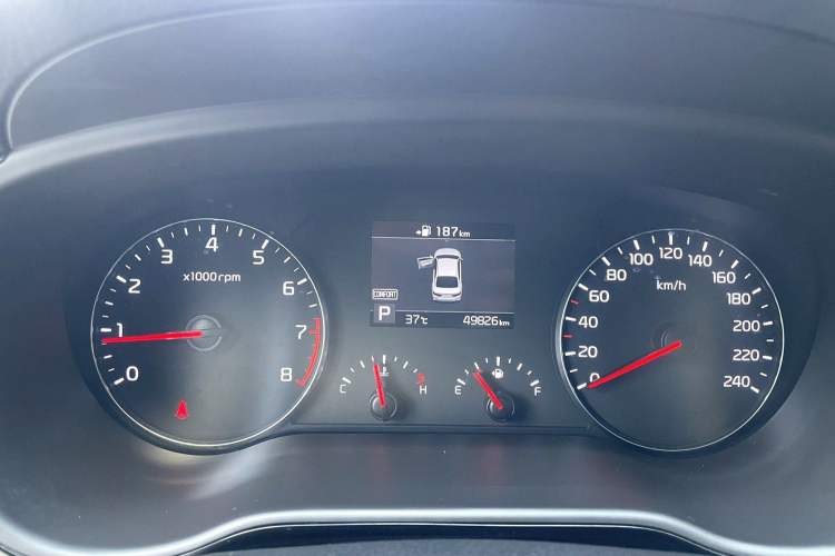 Used Kia K3 (Kai Shen) 2017 1.8L Automatic GLS Odometer Close Up
