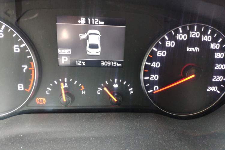 Used Kia K3 (Kai Shen) 2017 1.8L Automatic GLS Odometer Close Up