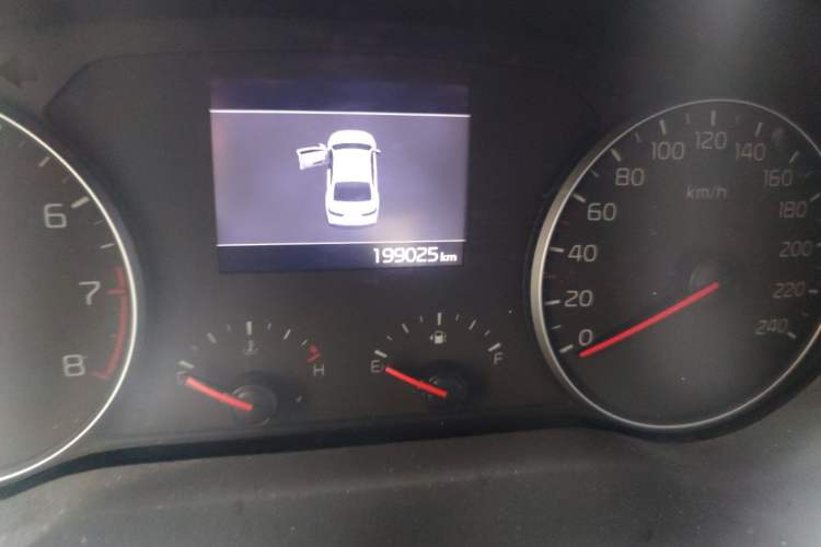 Used Kia K3 (Kai Shen) 2017 1.8L Automatic GLS Odometer Close Up
