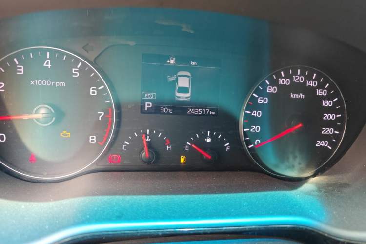Used Kia K3 (Kai Shen) 2017 1.8L Automatic GLS Odometer Close Up
