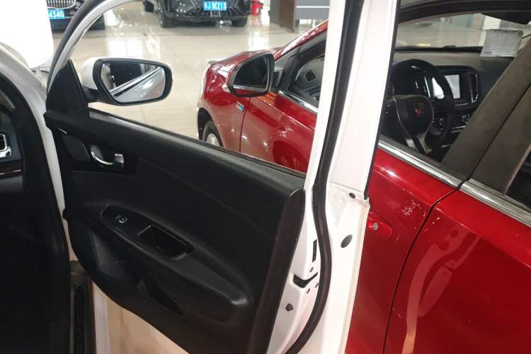 Used Kia K3 (Kai Shen) 2017 1.8L Automatic GLS Right Front Door Interior
