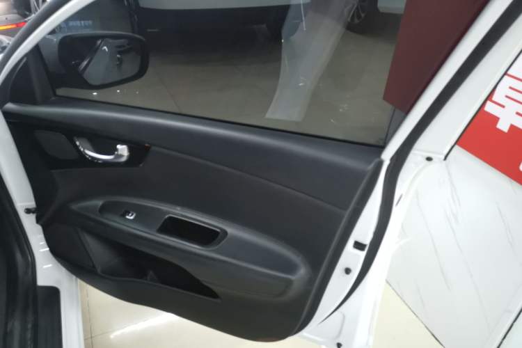 Used Kia K3 (Kai Shen) 2017 1.6T Automatic GLS Right Front Door Interior