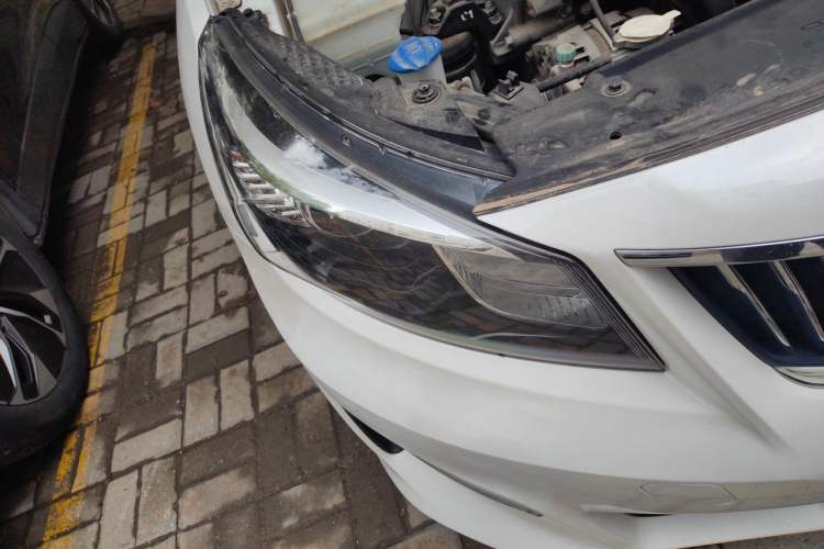 Used Kia K3 (Kai Shen) 2017 1.8L Automatic GLS Right Front Headlight