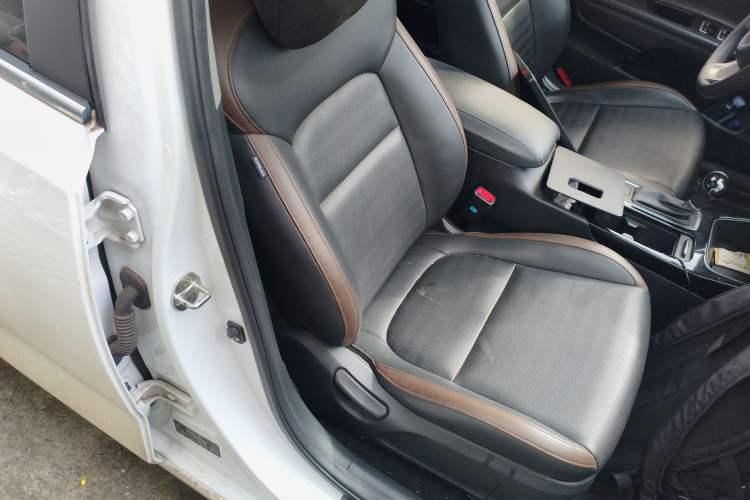 Used Kia K3 (Kai Shen) 2017 1.8L Automatic GLS Right Front Seat