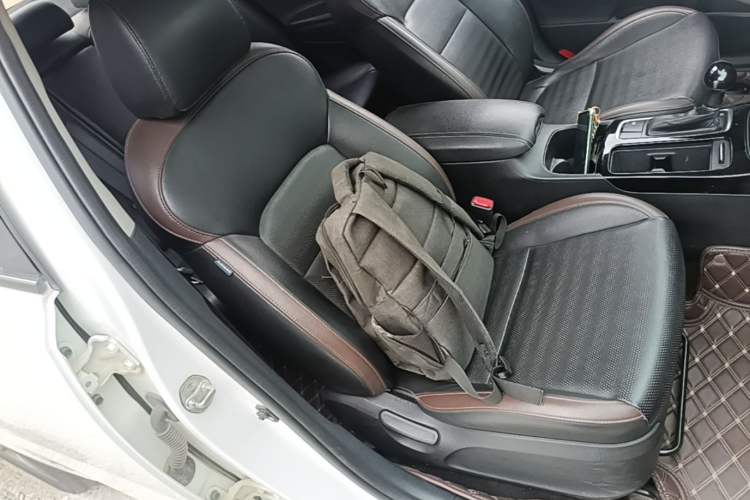 Used Kia K3 (Kai Shen) 2017 1.8L Automatic GLS Right Front Seat
