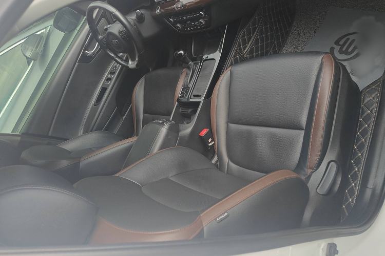 Used Kia K3 (Kai Shen) 2017 1.8L Automatic DLX Right Front Seat