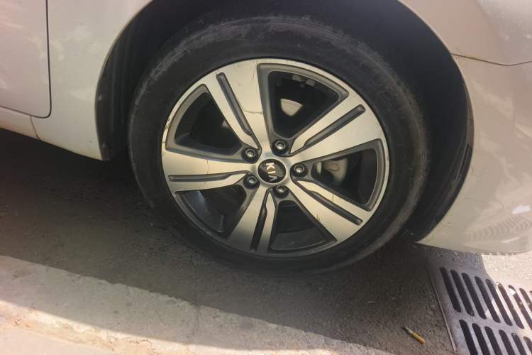 Used Kia K3 (Kai Shen) 2017 1.8L Automatic GLS Right Front Wheel Hub