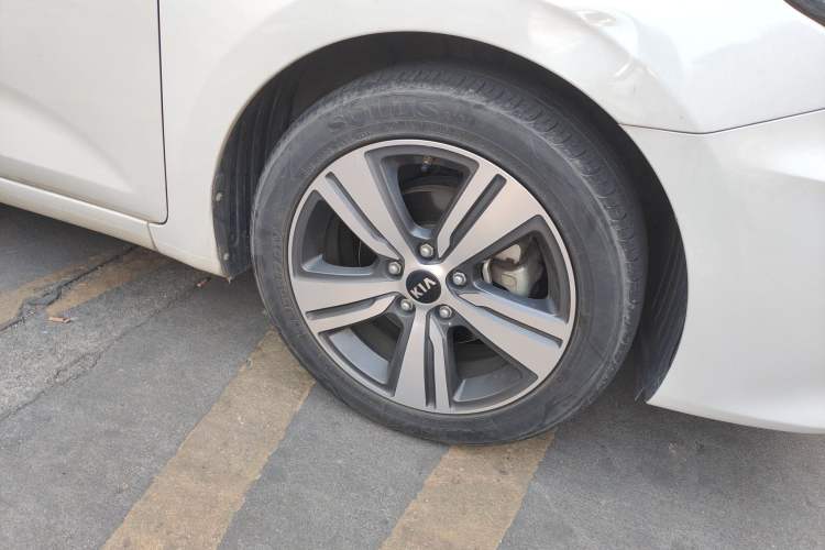 Used Kia K3 (Kai Shen) 2017 1.8L Automatic DLX Right Front Wheel Hub