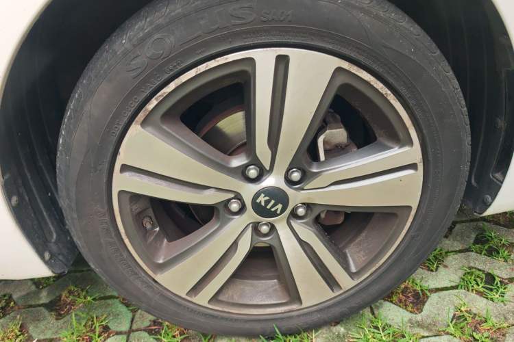 Used Kia K3 (Kai Shen) 2017 1.8L Automatic GLS Right Front Wheel Hub