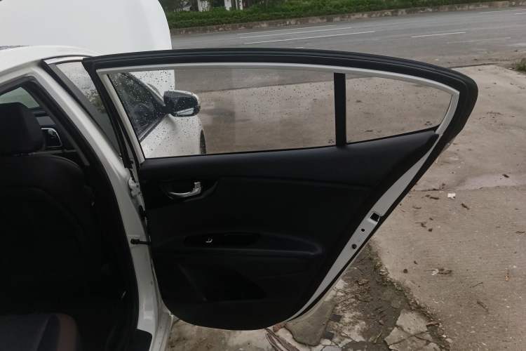 Used Kia K3 (Kai Shen) 2017 1.8L Automatic GLS Right Rear Door Interior