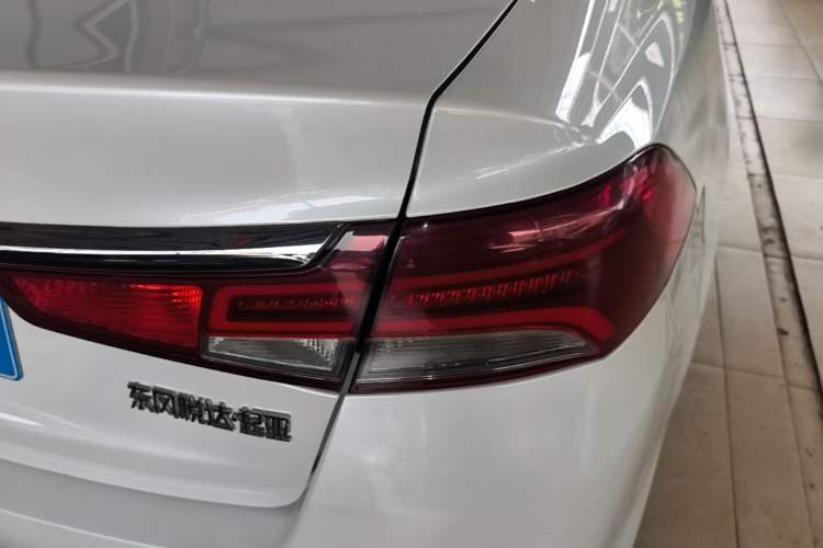 Used Kia K3 (Kai Shen) 2017 1.8L Automatic GLS Right Rear Taillight