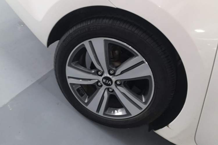 Used Kia K3 (Kai Shen) 2017 1.8L Automatic GLS Right Rear Wheel Hub