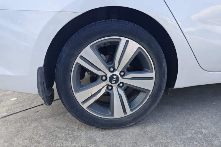 Used Kia K3 (Kai Shen) 2017 1.8L Automatic GLS Right Rear Wheel Hub