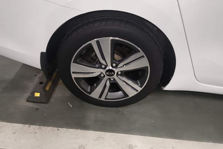 Used Kia K3 (Kai Shen) 2017 1.8L Automatic GLS Right Rear Wheel Hub