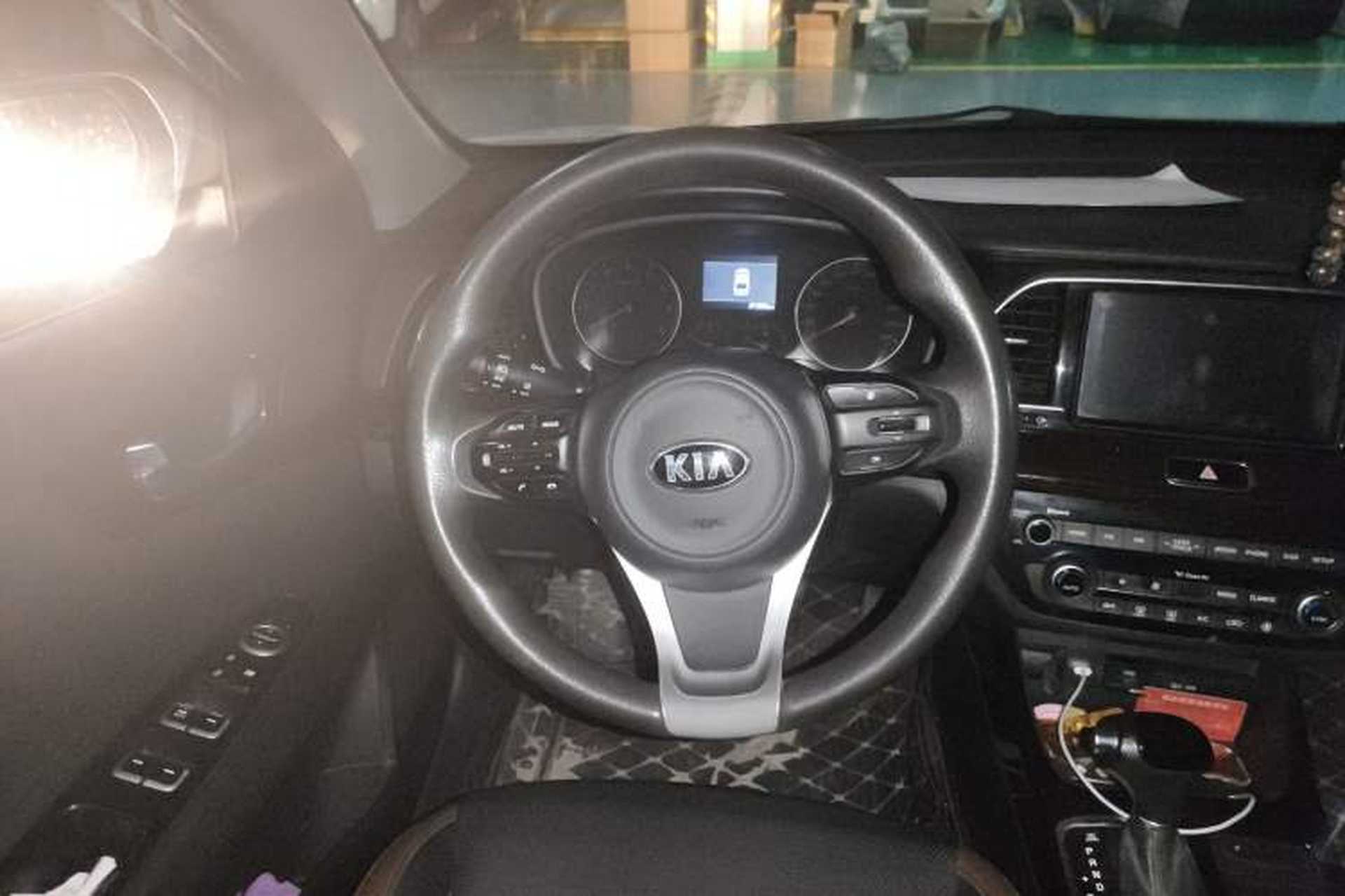 Used Kia K3 (Kai Shen) 2017 1.8L Automatic GLS Steering Wheel