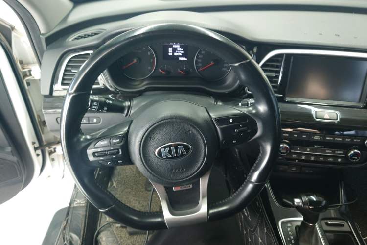 Used Kia K3 (Kai Shen) 2017 1.6T Automatic GLS Steering Wheel