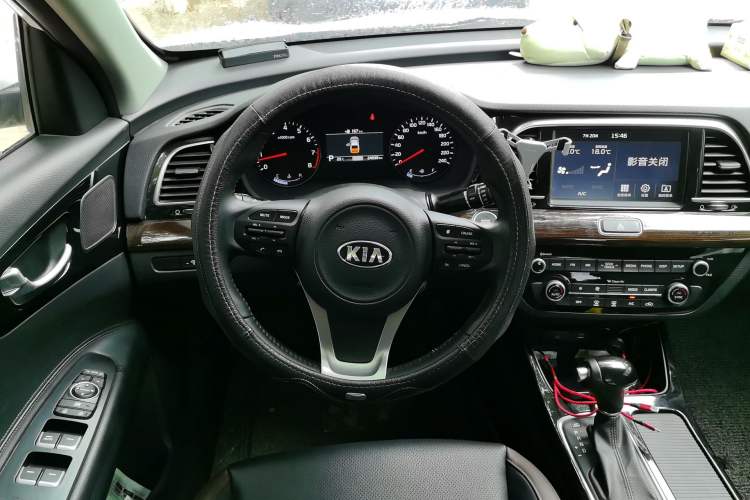 Used Kia K3 (Kai Shen) 2017 1.8L Automatic DLX Steering Wheel