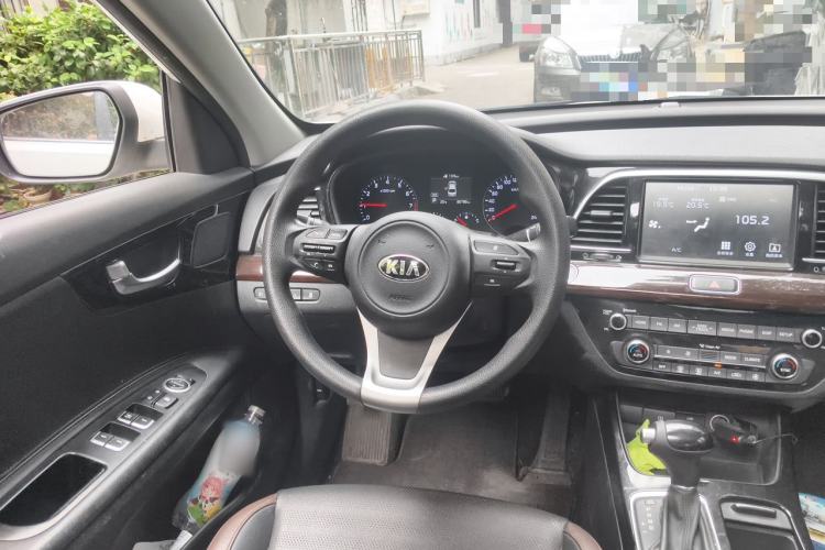 Used Kia K3 (Kai Shen) 2017 1.8L Automatic GLS Steering Wheel