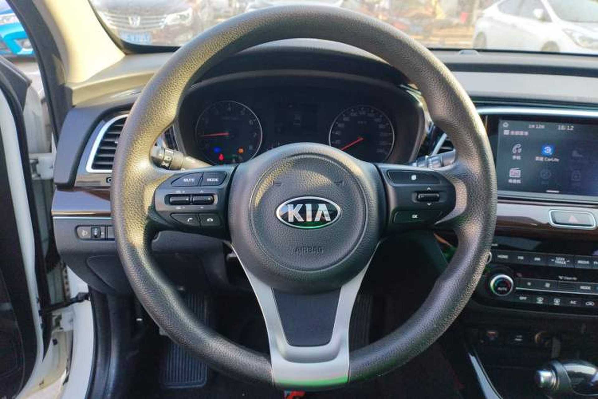 Used Kia K3 (Kai Shen) 2017 1.8L Automatic GLS Steering Wheel