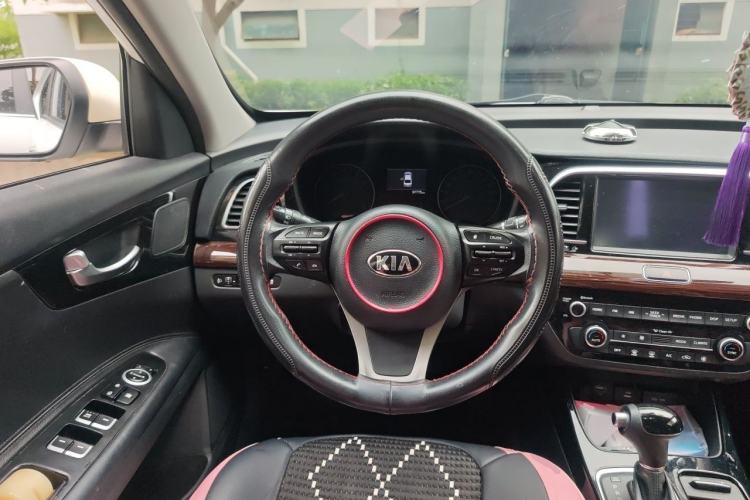 Used Kia K3 (Kai Shen) 2017 1.8L Automatic GLS Steering Wheel