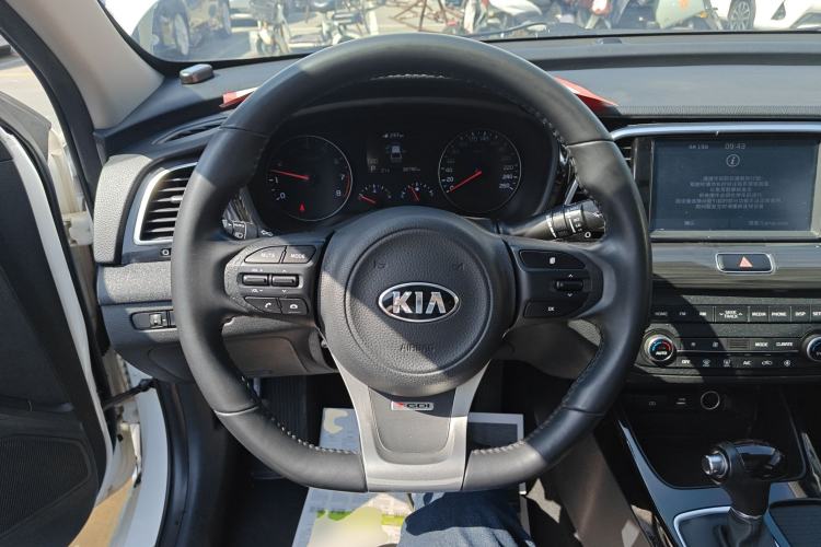 Used Kia K3 (Kai Shen) 2017 1.6T Automatic GLS Steering Wheel