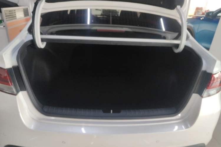 Used Kia K3 (Kai Shen) 2017 1.8L Automatic GLS Trunk