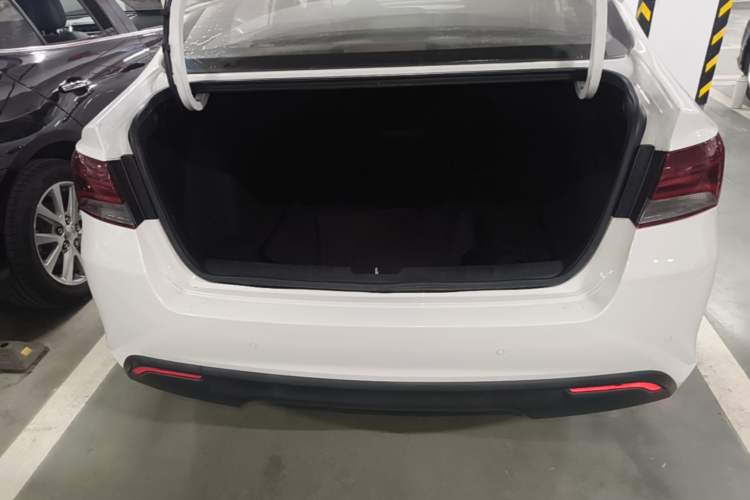 Used Kia K3 (Kai Shen) 2017 1.8L Automatic GLS Trunk