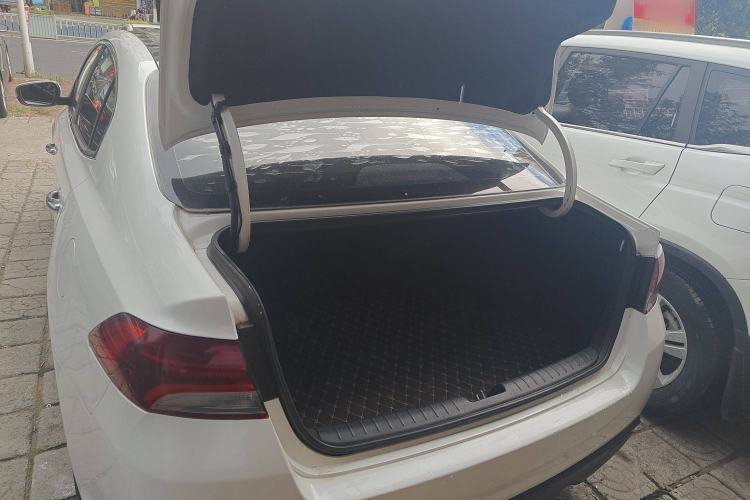 Used Kia K3 (Kai Shen) 2017 1.8L Automatic DLX Trunk